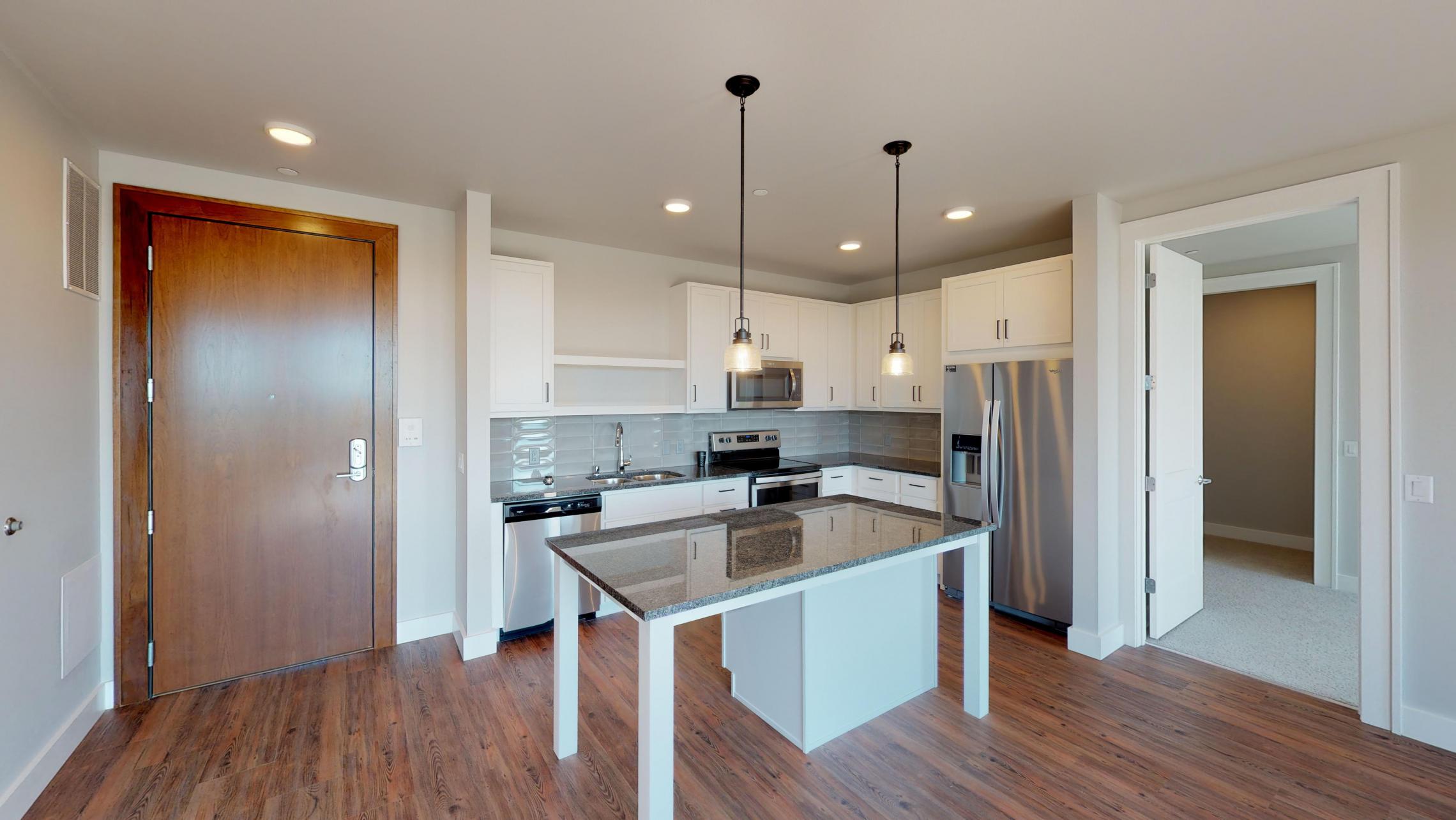 1722-Monroe-Apartment-509-Two-Bedroom-Top-Floor-Views-City-Capitol-Maidson-Luxury-Upscale-Modern-Design-Fitness-Gym-Terrace-Lounge-Pets-Living-Kithcen-Bathroom