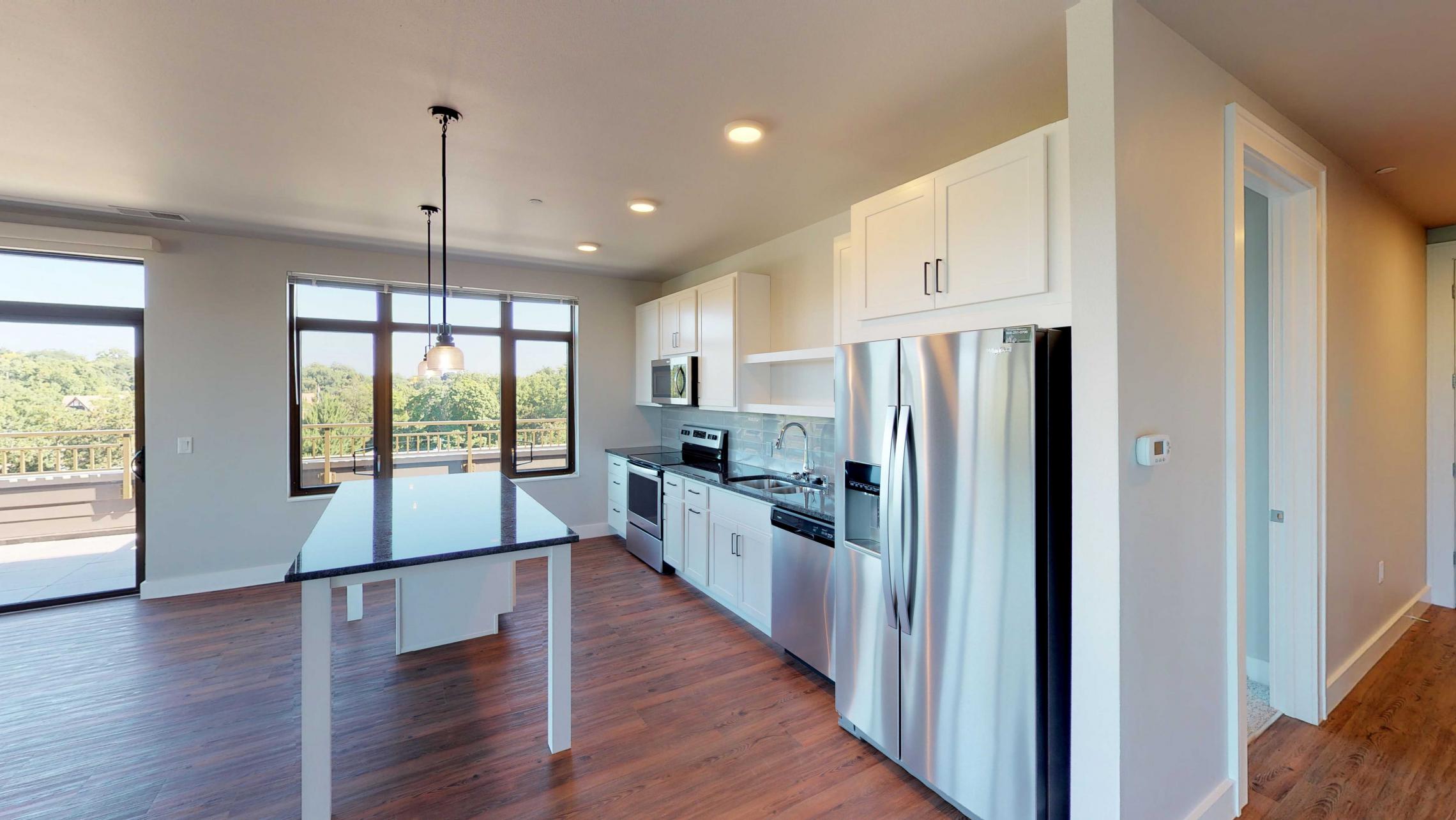 1722-Monroe-Apartment-520-0Kithcen-Modern-Capitol-View-Luxury.jpg