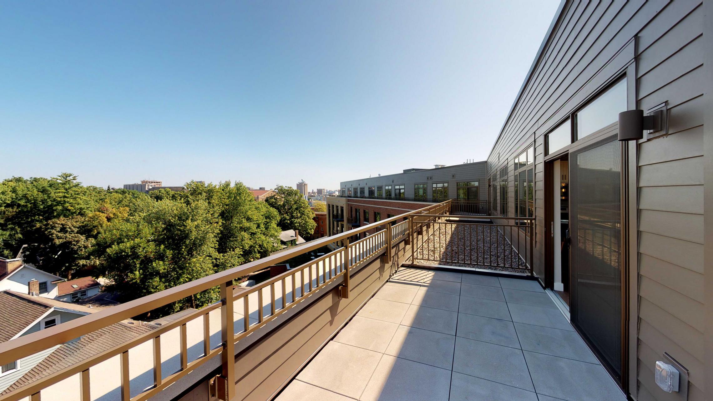 1722-Monroe-Apartment-520-Terrace-View-Apartments-Modern-Luxury-Rooftop-Terrace.jpg