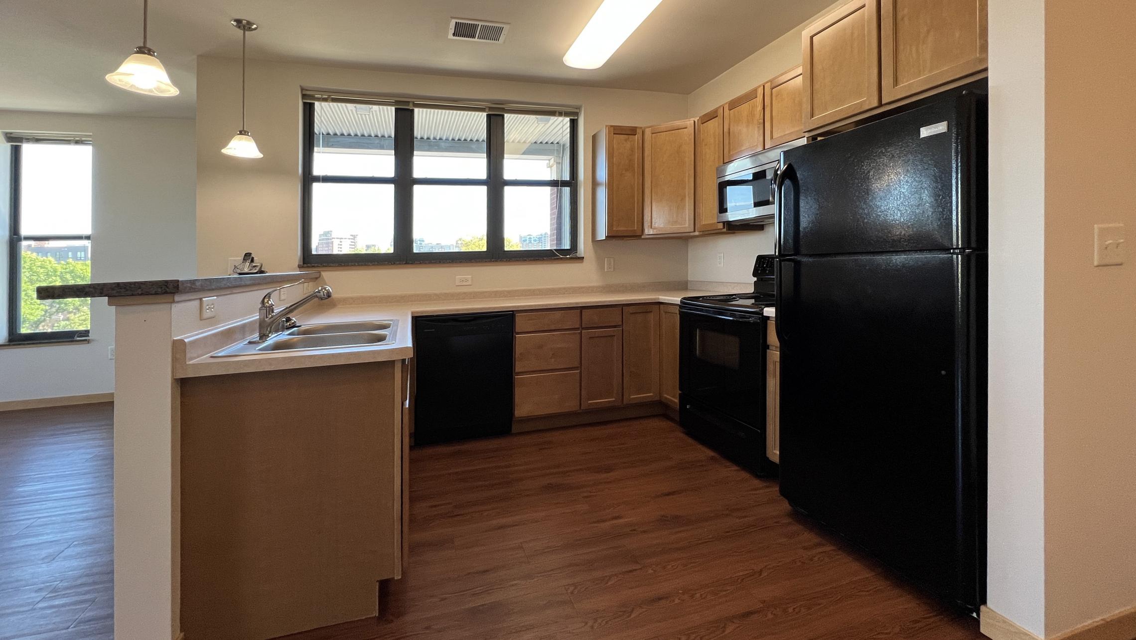 The Depot – Apartment 1-407 – One Bedroom – Corner – Capitol View – Balcony – Downtown Madison 