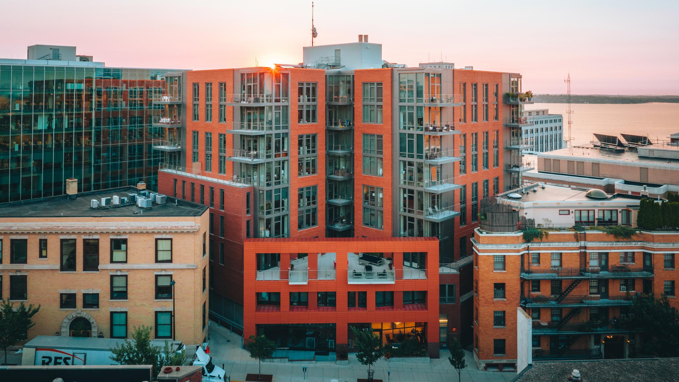 Pressman-Apartments-One-Two-Bedroom-Balcony-City-View-Luxury-Downtown-Upscale-Modern-Downtown-Madison-Capitol-Square-Lake-Views-Lifestyle-Dogs-Cats-City