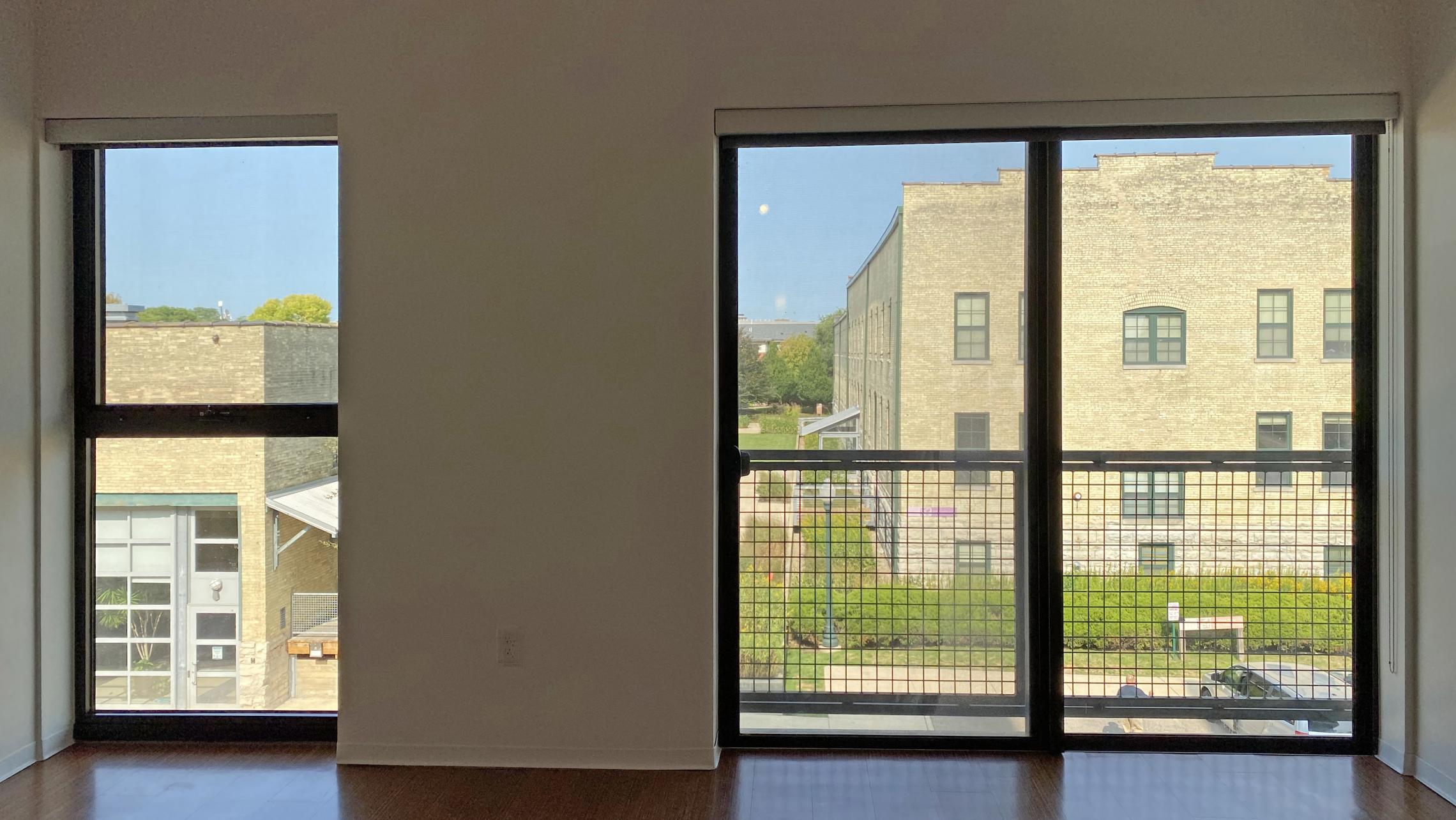 SEVEN27-The-Yards-Apartment-322-Two-Bedroom-Modern-Upscale-Luxury-Living-Kitchen-Bathroom-Design-Lounge-Fitness-Gym-Courtyard-Lake-View-Downtown-Madison