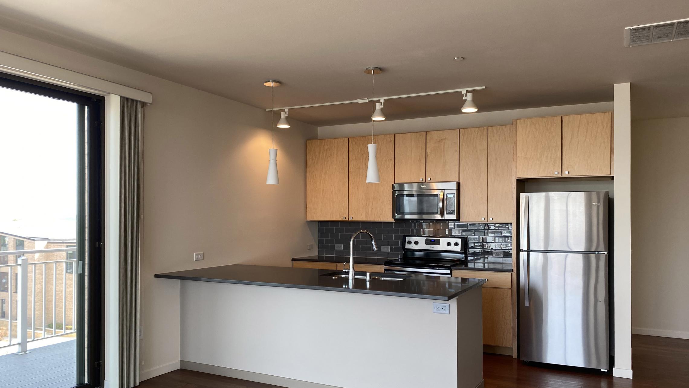 Nine-Line-at-The-Yards-Apartment-503-Two-Bedrom-Corner-Capitol-View-Balcony-Fitness-Kitchen-Living-Dining-Natural-Light-Modern-Upscale-Luxury-Maidson-Lake-Bike-Path-Dogs-Cats