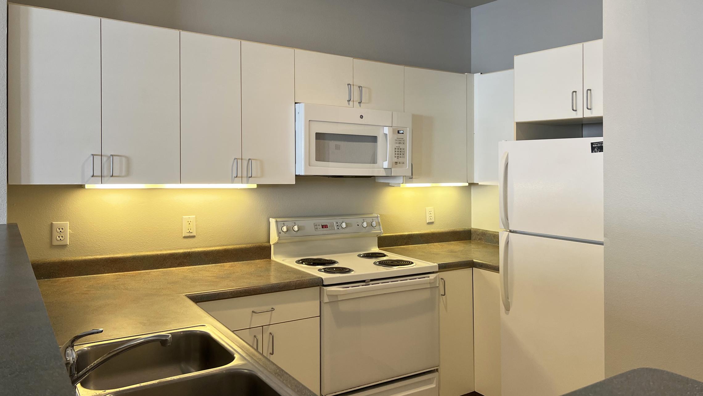 Wilson-Bay-Apartment-110-One-Bedroom-Downtown-Madison-Capitol-Lake-Monona-Balcony-Patio-Bike-Path-Living-Kitchen-Storage