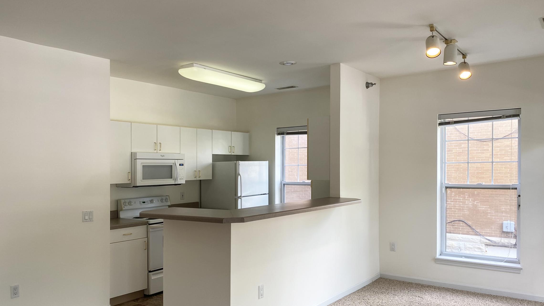 City-Place-Apartment-109-Two-Bedroom-Bathroom-Kithcen-Living-Balcony-Downtown-Madison-Bike-City-Capitol-Lifestyle-Home