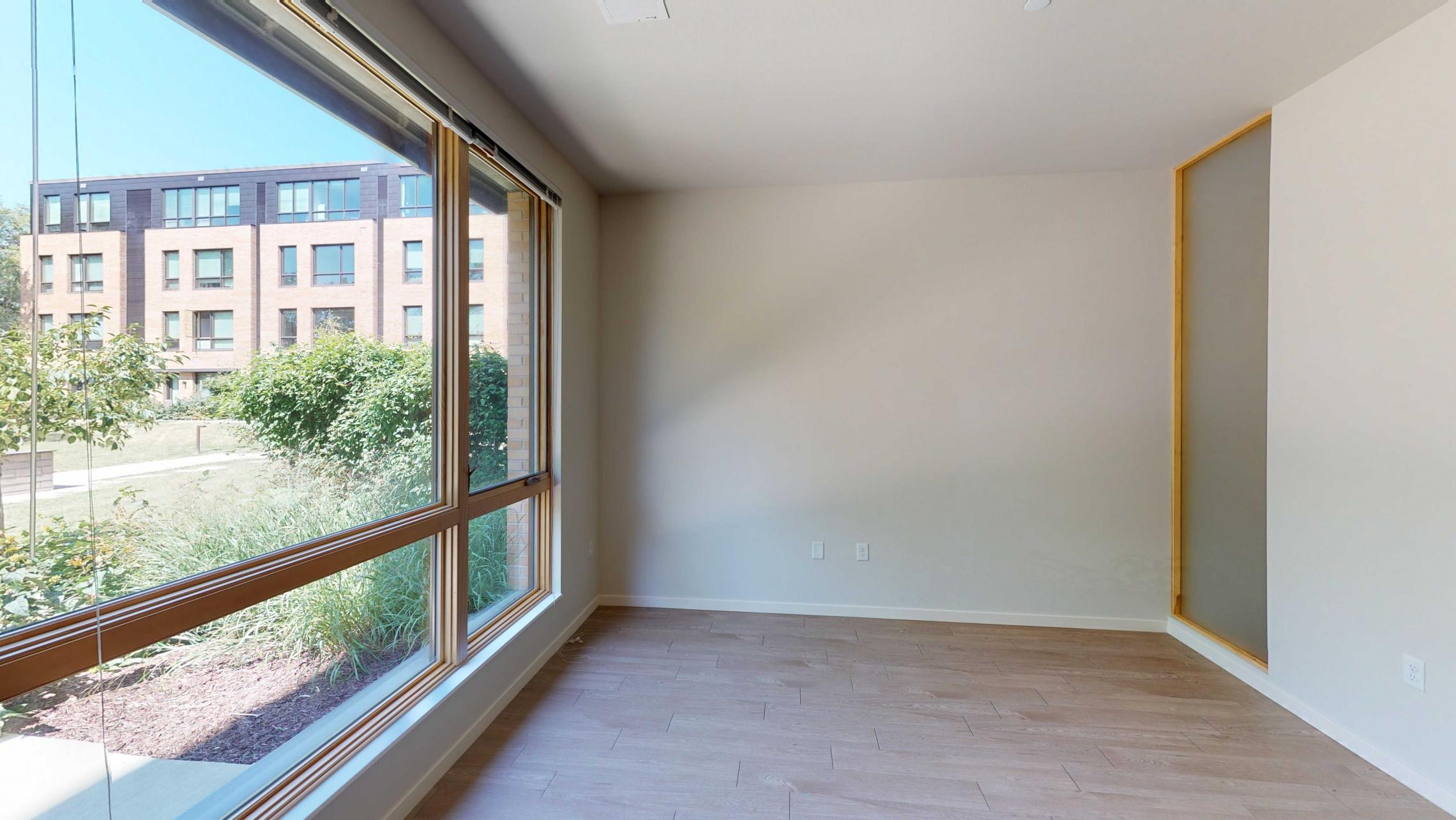 Quarter-Row-Yards-Apartment-106-One-Bedroom-Patio-Modern-Upscale-Fitness-Lounge-Courtyard-Downtown-Madison-View-Bike-Trail-Lifestyle-Lake-Monona
