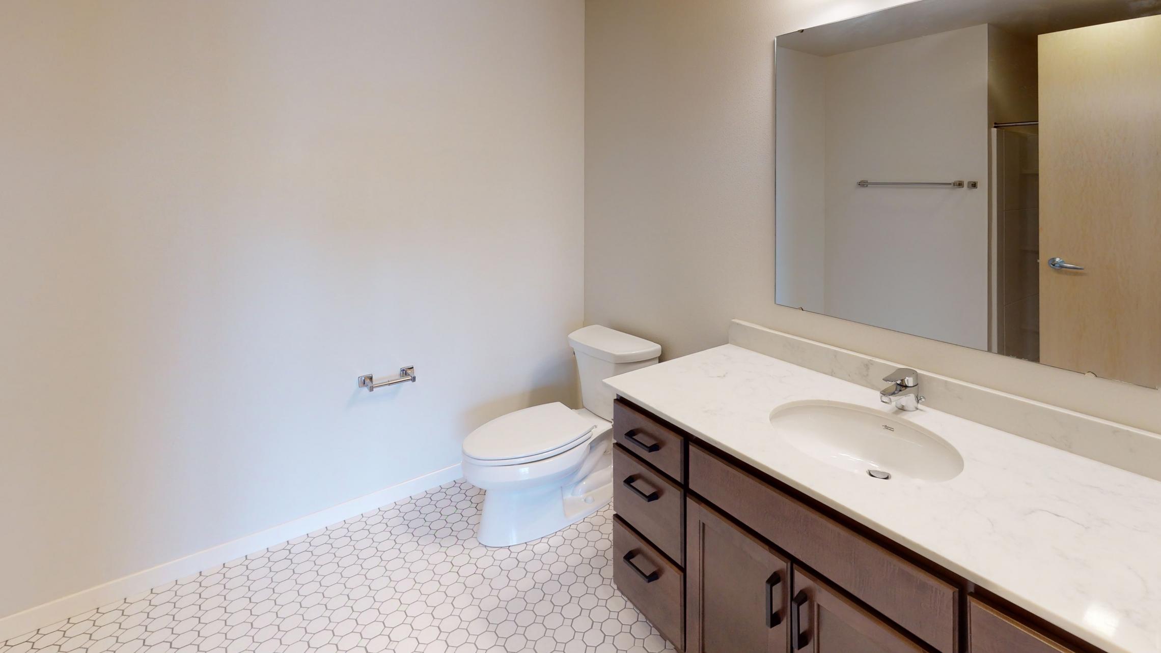 Quarter-Row-at-The-Yards-Apartment-216-Three-Bedroom-Bathroom-Living-Kitchen-Laundry-Fitness-Courtyard-Lounge-Modern-Upscale-Downtown-Madison-Capitol-Bike-Trail-Lake-Lifestyle