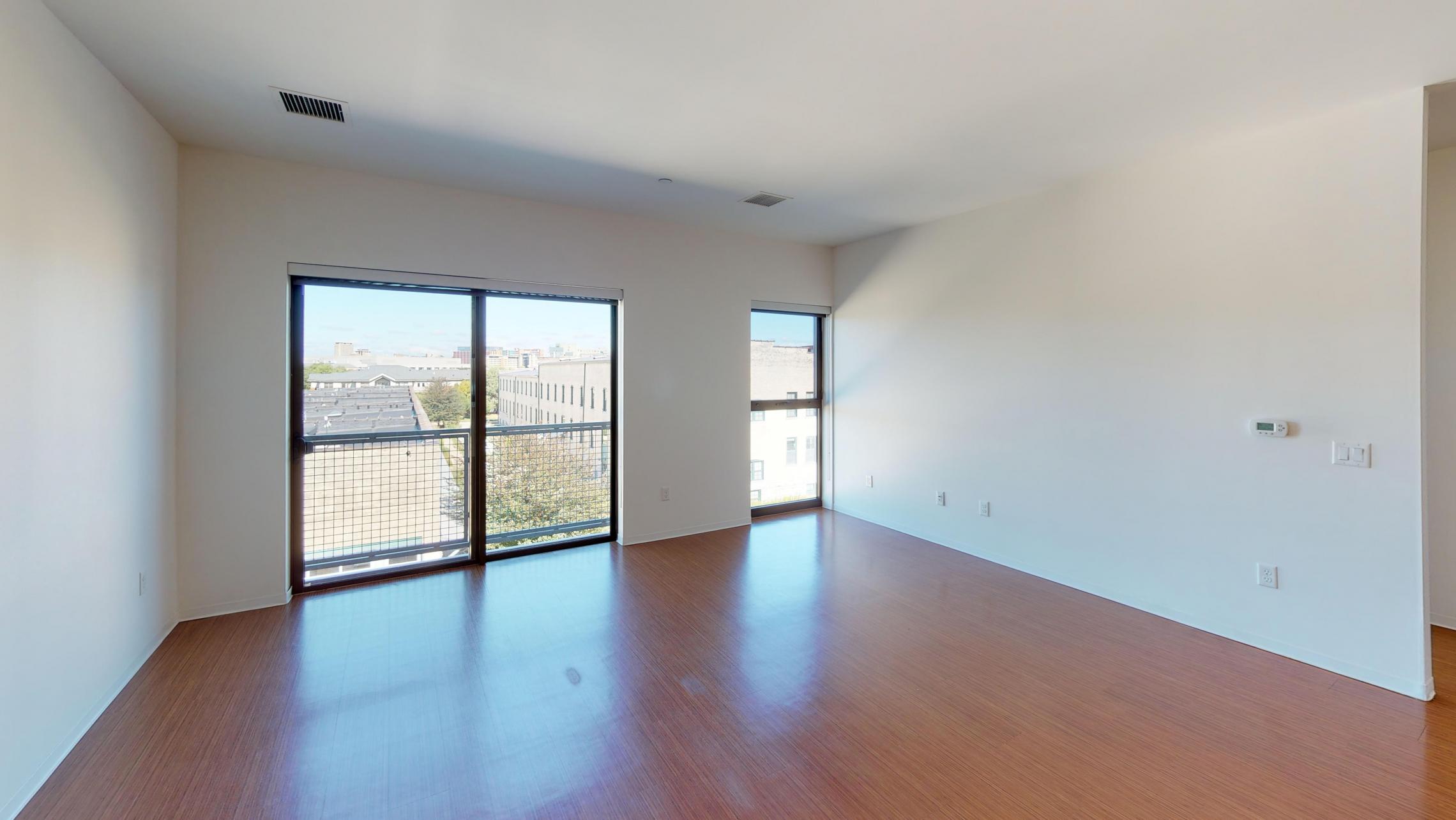 SEVEN27-Apartment-418-One-Bedroom-Kitchen-Living-Room-Modern-Upsclae-Luxury-Design-Lifestyle-Lounge-Fitness-Courtyard-Madison-Bikes-City-Views