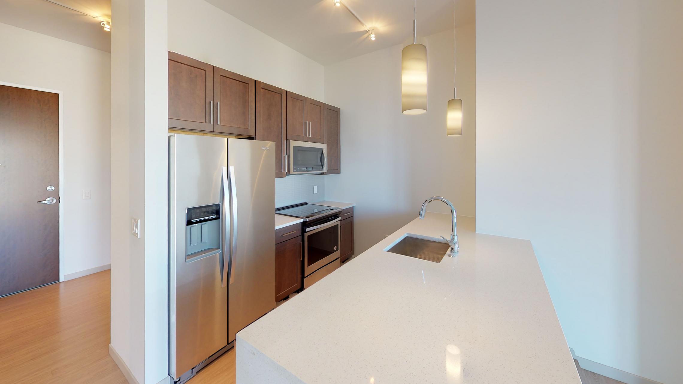 The-Pressman-805-Apartments-One-Bedroom-View-Downtown-Madison-Capitol-Square-Modern-Upscale-Lifestyle-Design-Home
