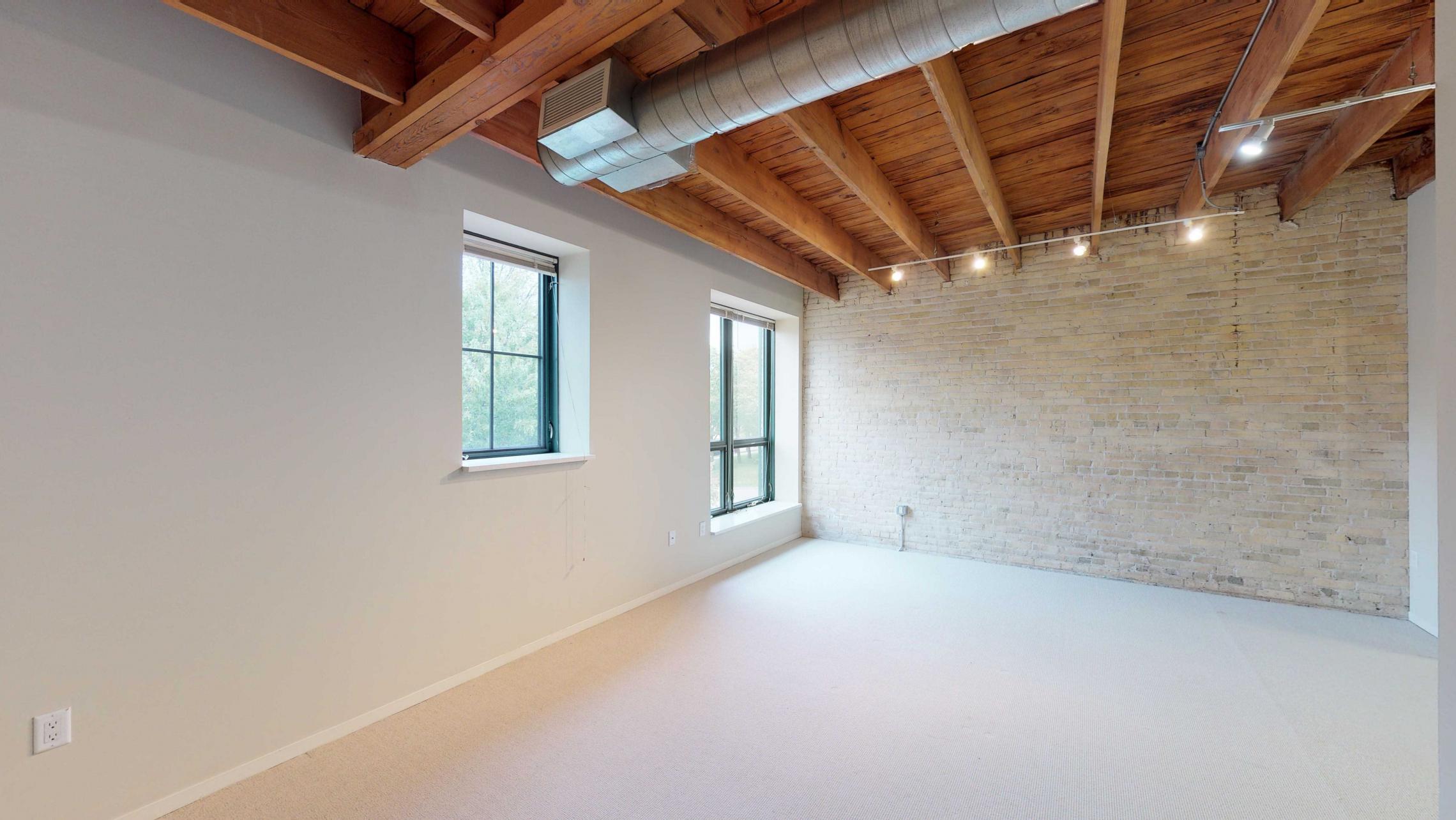 Tobacco-Lofts-Apartment-W220-Studio-Historic-Downtown-Madison-Yards-Kitchen-Exposures-Brick.jpg