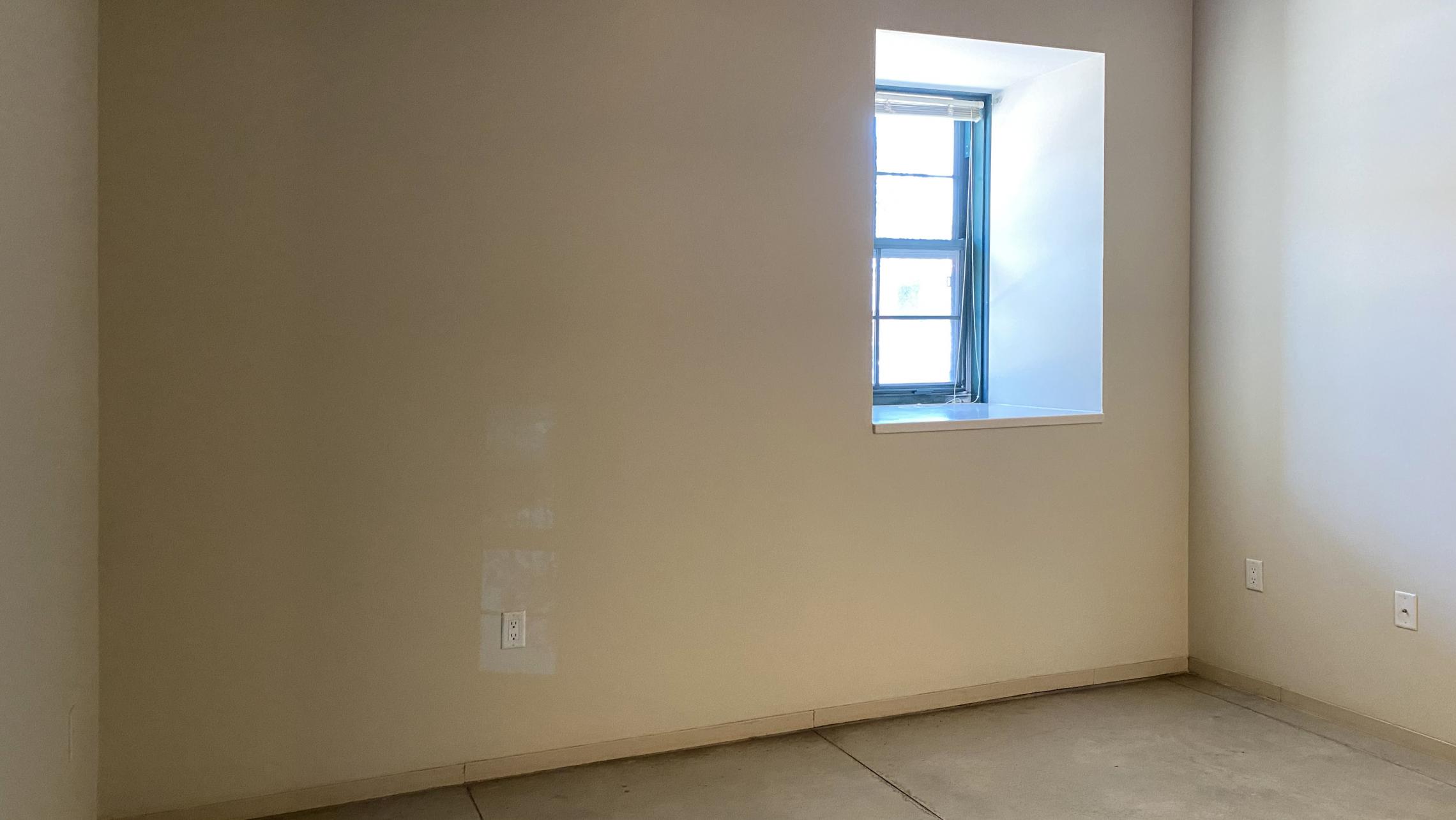 The-Tobacco-Lofts-One-Bedroom-Apartment-E112-Kitchen-Living-Room-Bedroom-Historic-Design-Unique-Downtwon-Madison-Bike-Trails-Lake-Exposed-Timber-Concrete-Floors