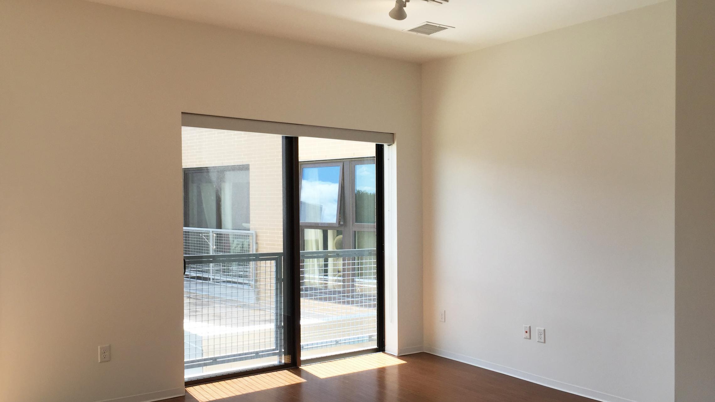 ULI Seven27 Apartment 329 - Living Room with Natural Light