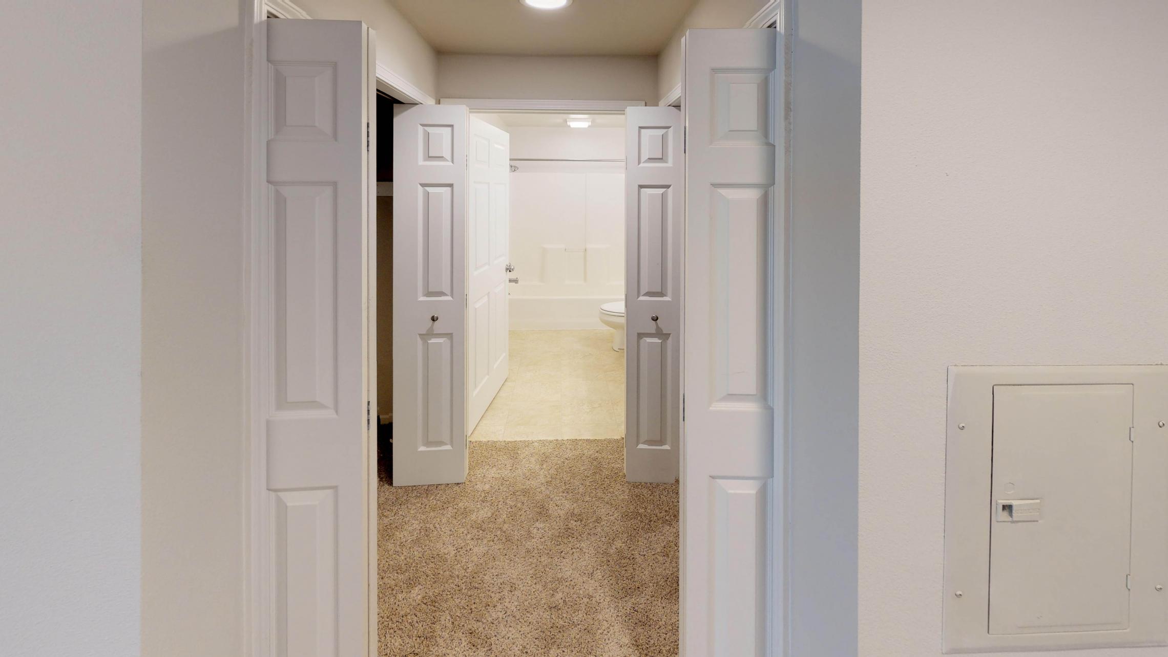 Wilson-Bay-Apartment-309-Studio-Downtown-Madison-Closet-Storage-Bathroom